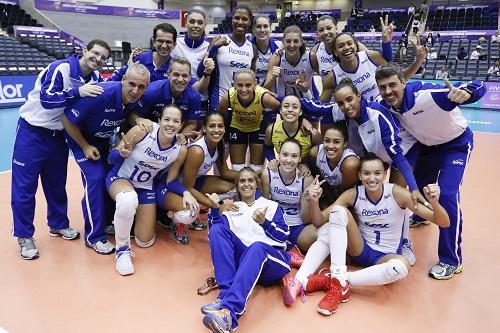 Equipe carioca venceu o Dínamo Moscou por 3 sets a 1 e continua na luta pelo título da competição / Foto: Divulgação FIVB